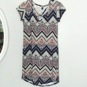 Tricolored floral chevron dress